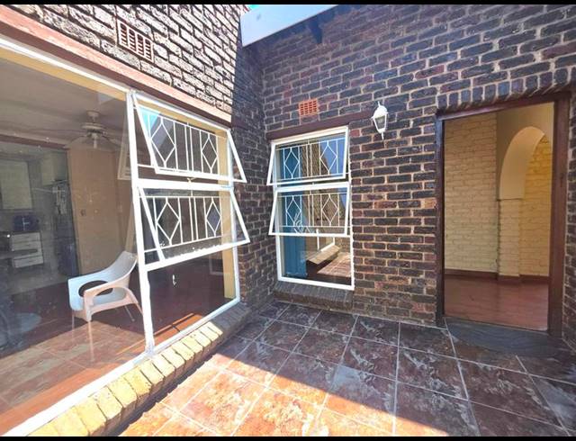 3 BEDROOM HOUSE FOR SALE IN SUNWARD PARK